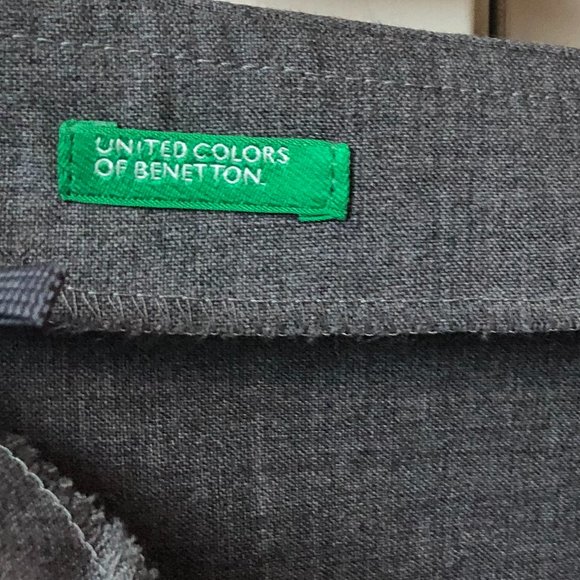 United Colors of Benetton Lightweight Gray Skirt with Minimal Ruffle Detail - Picture 3 of 8